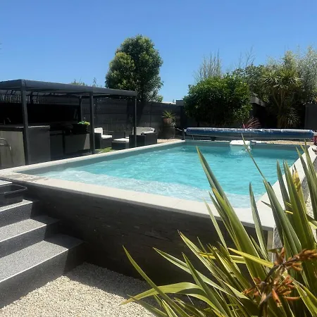 Villa De Standing Avec Piscine Et Climatisation