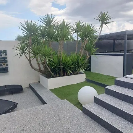De Standing Avec Piscine Et Climatisation Villa