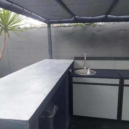 De Standing Avec Piscine Et Climatisation Vila *