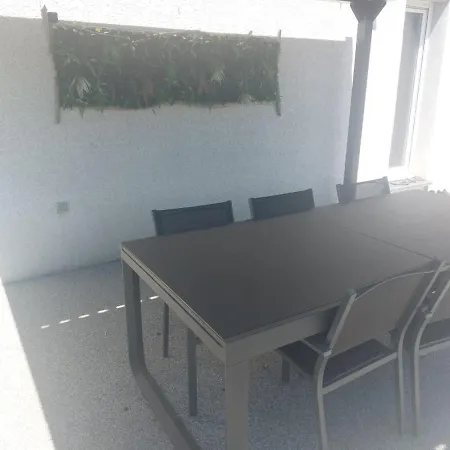 De Standing Avec Piscine Et Climatisation Villa