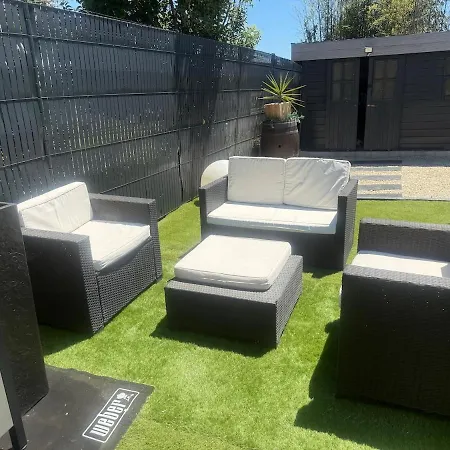 De Standing Avec Piscine Et Climatisation Villa