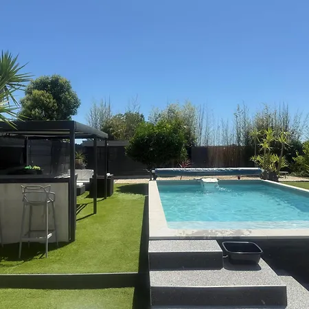 De Standing Avec Piscine Et Climatisation Vila Caissargues